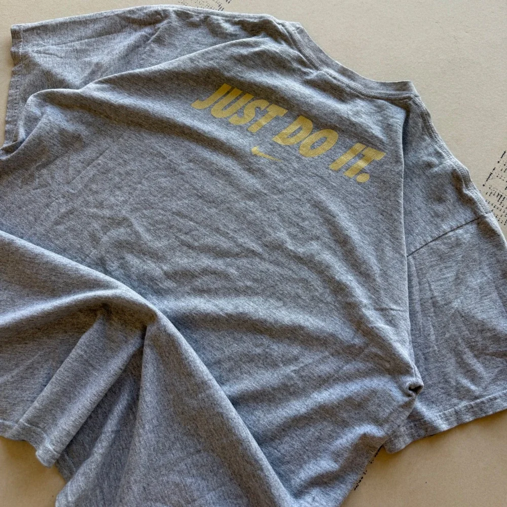 Y2K Nike CU Football T-shirt‎